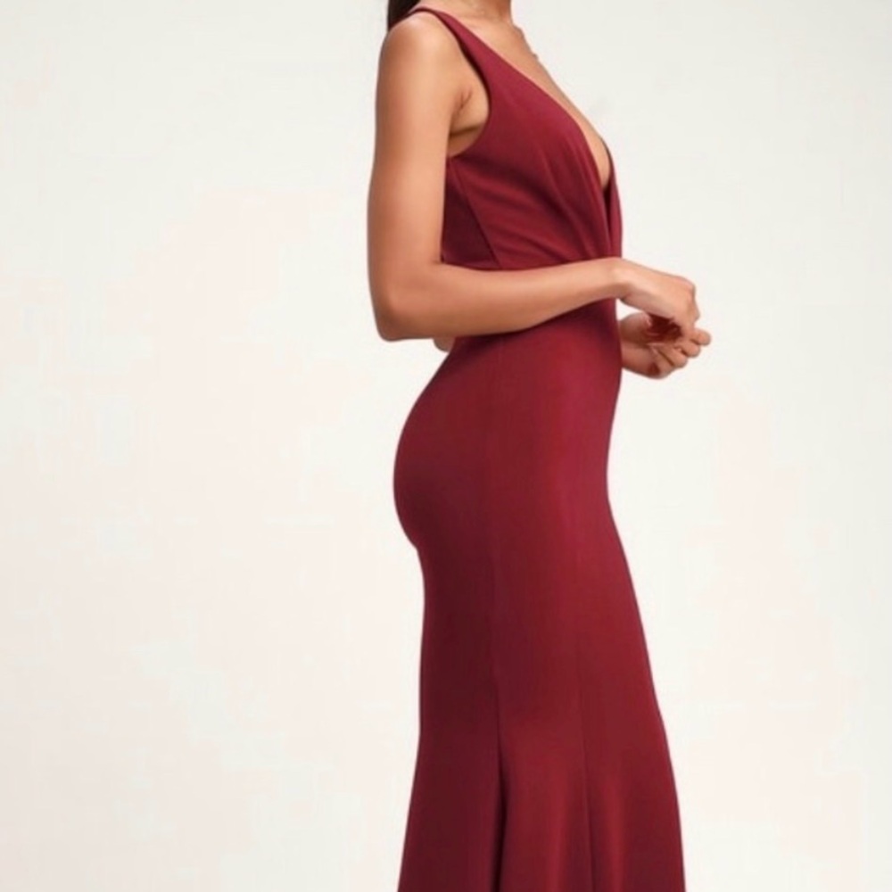 Lulus wine colored deep V front gown